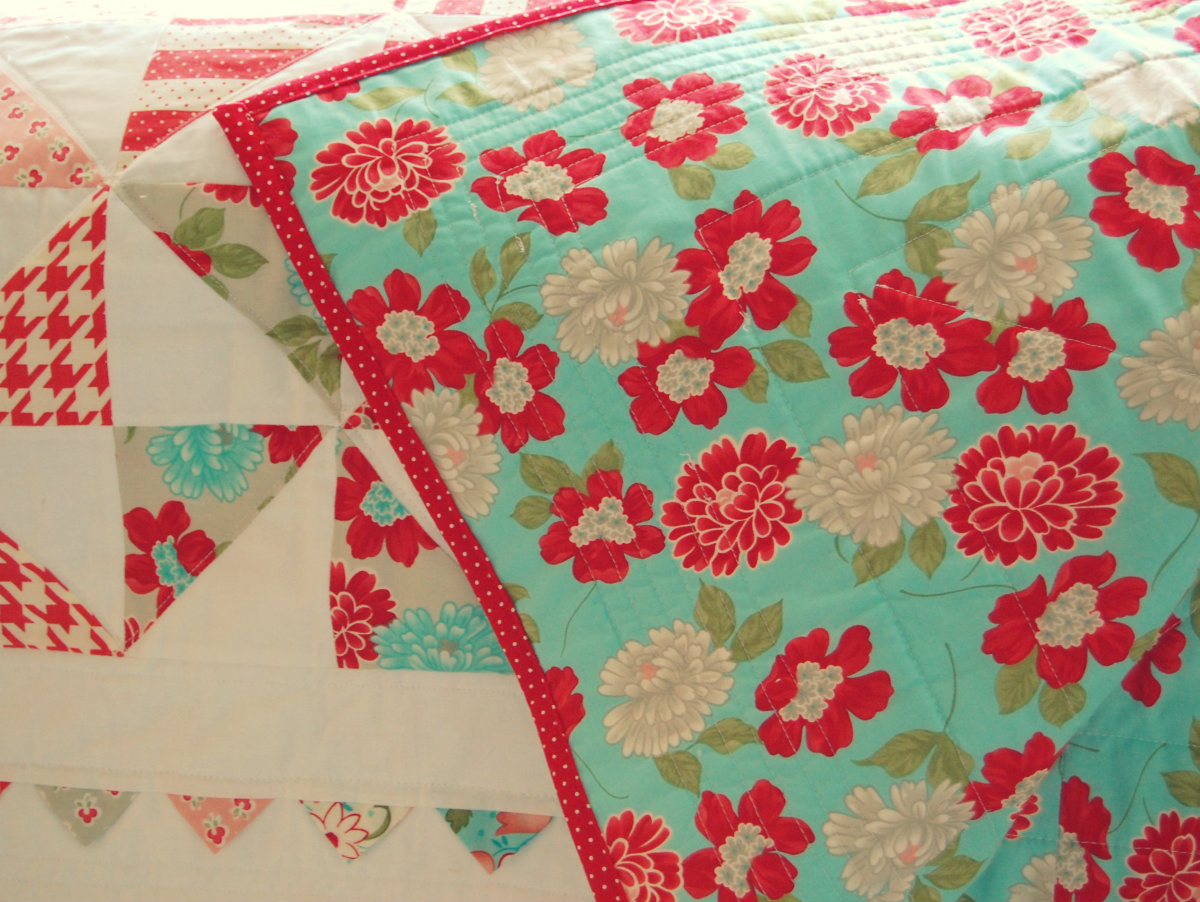 happy little cottage The Summer Quilt