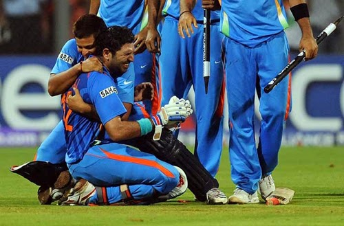 yuvraj singh image - celebrating with indian cricket team after match yuvraj singh image - celebrating with indian cricket team after match