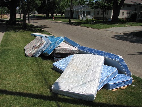 dispose memory foam mattress