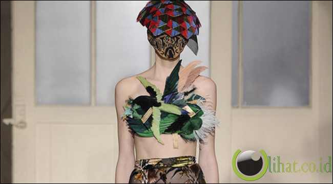 Hutan Tanpa Wajah Hutan Tanpa Wajah