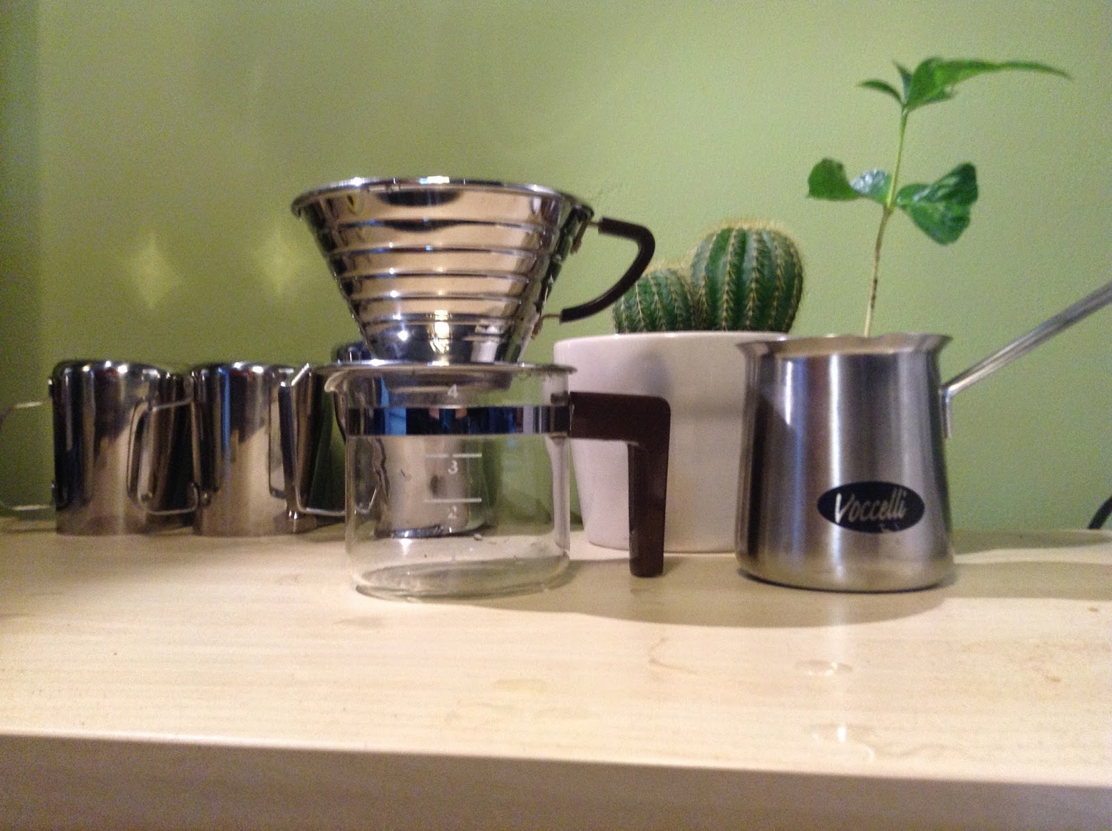 CoffeeStrides Tutorial How to Brew Kalita Wave Coffee