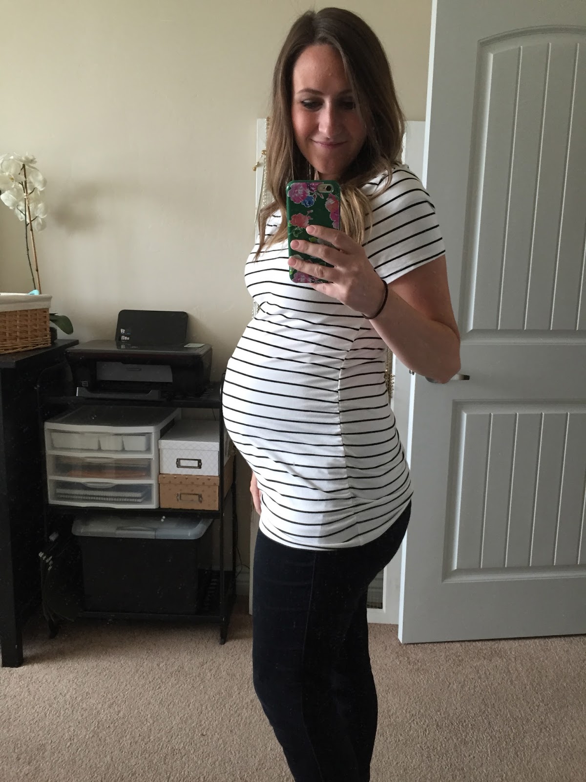 Porn pics of Mandy Majestic - Pounds Baby 2 Page 1