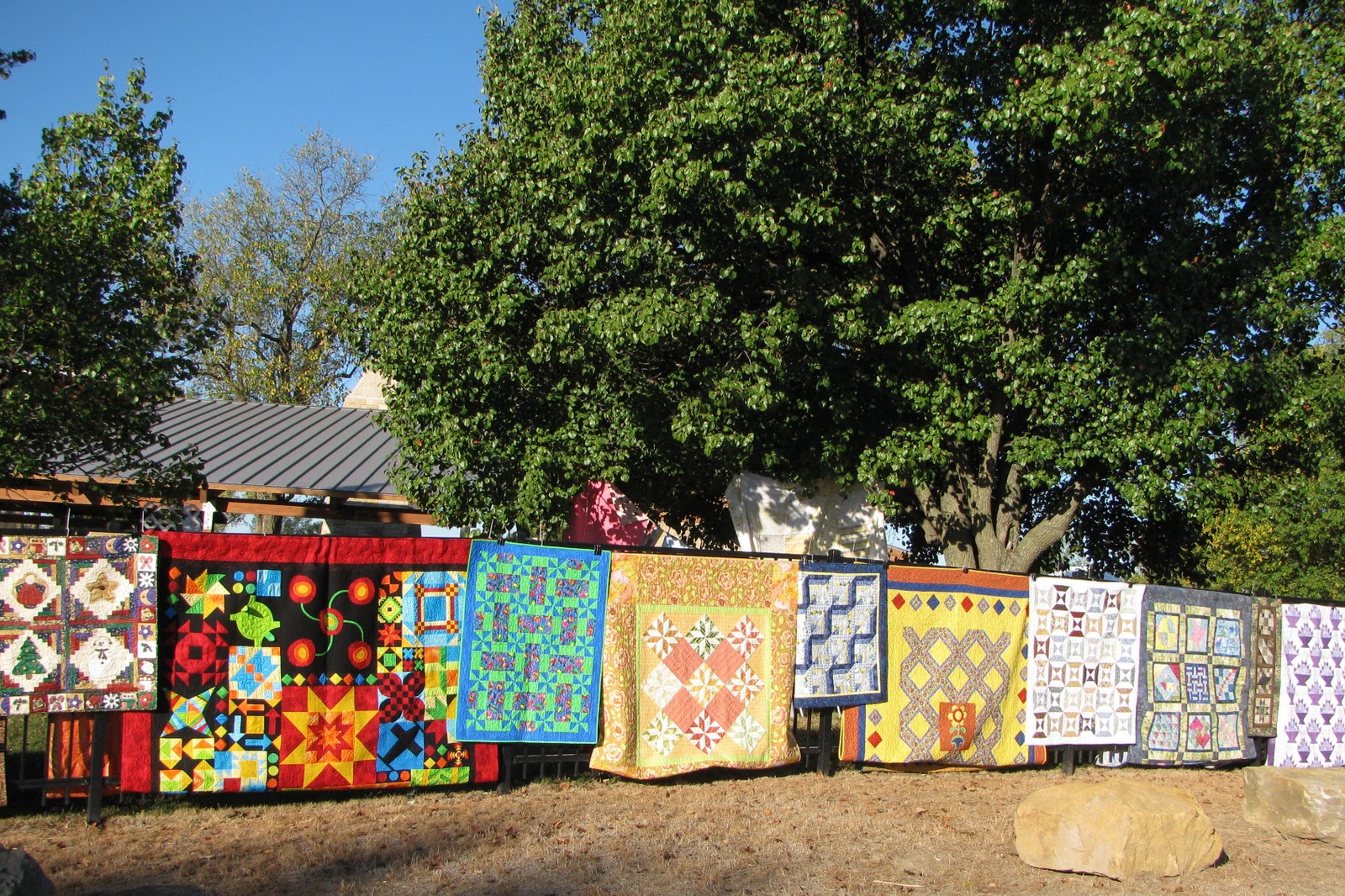 Lollyquiltz Quilts in the Park
