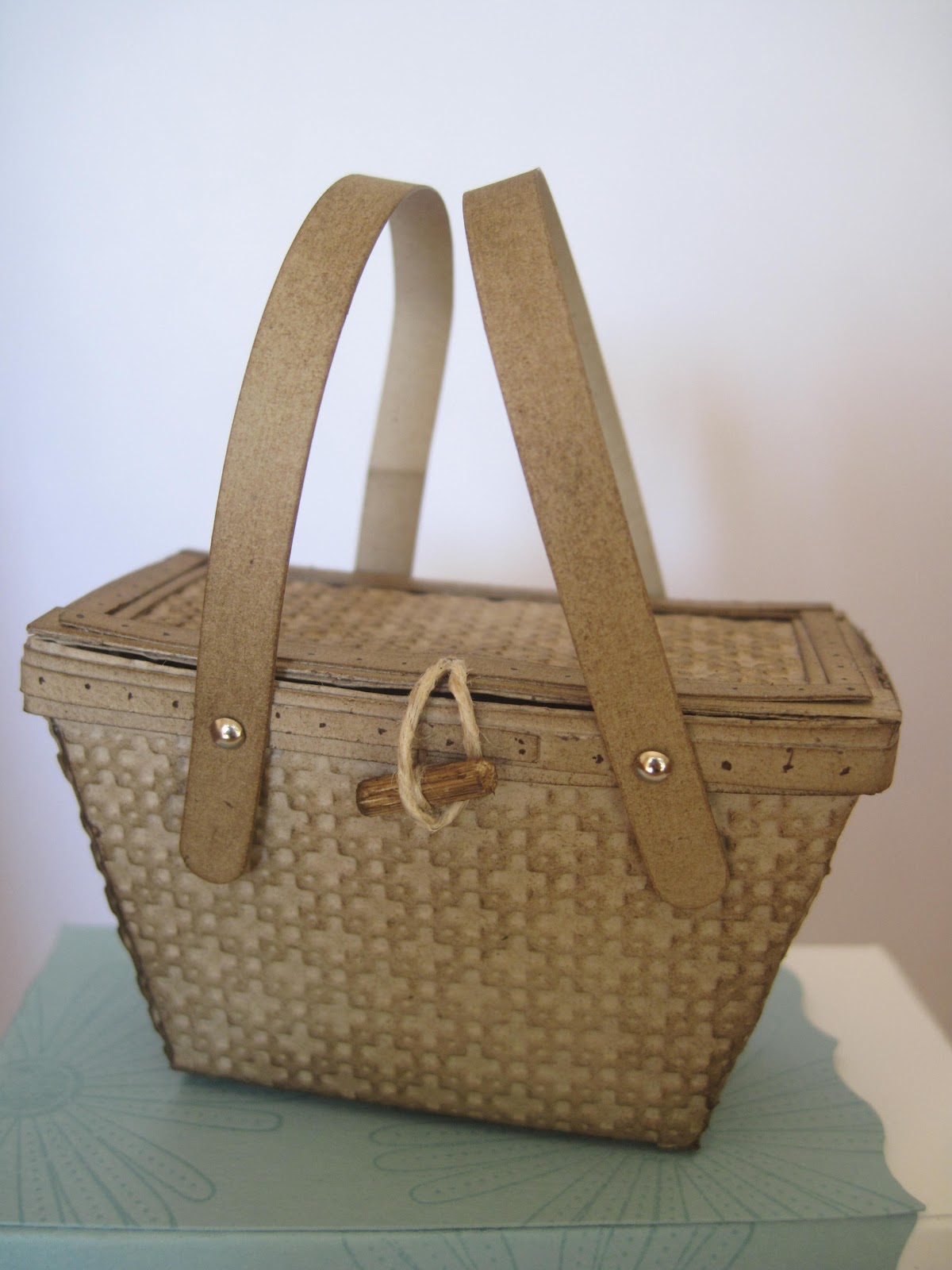 Lynda's Quiet Time Petite Purse Upside down Picnic Basket