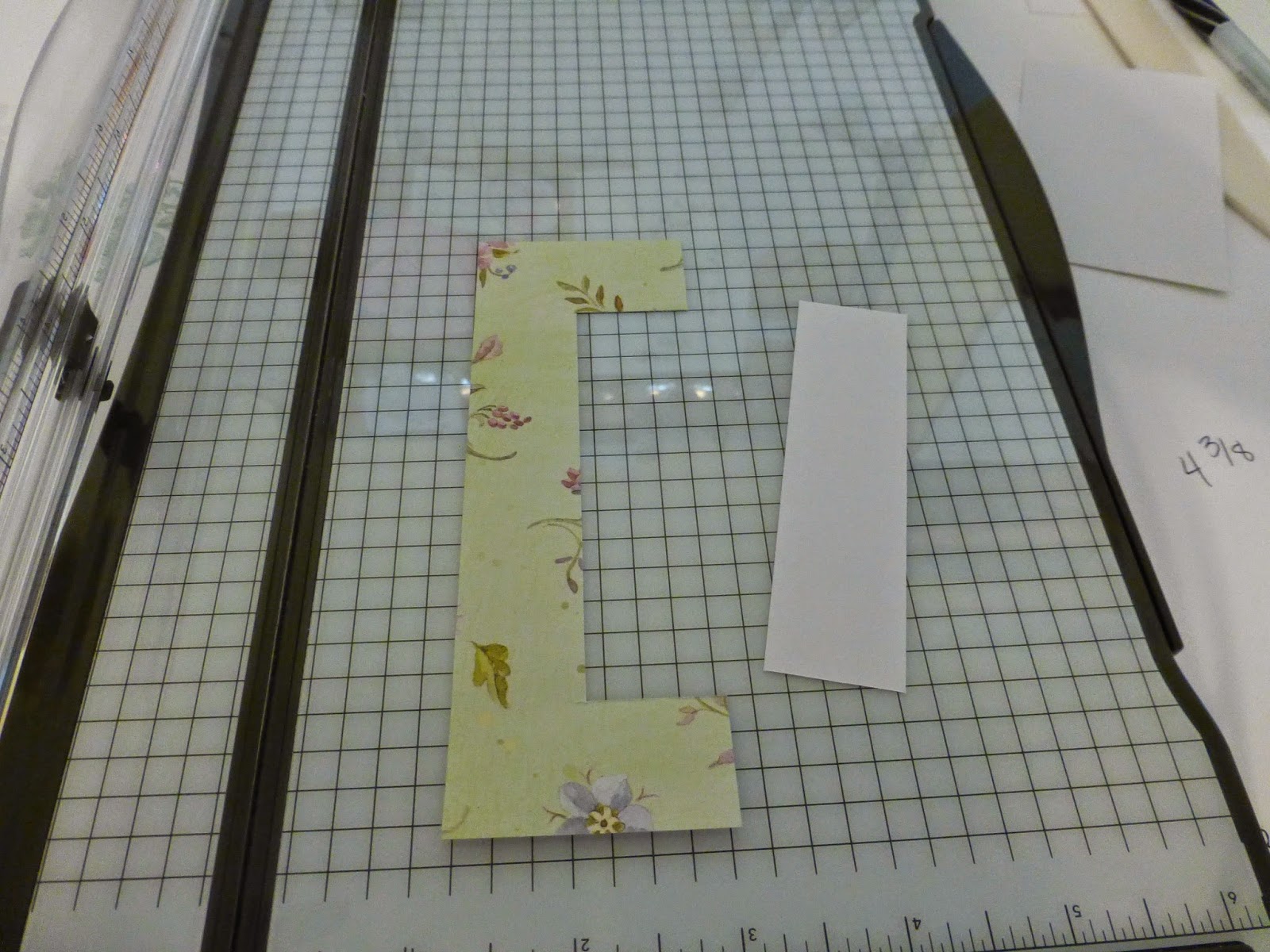 The Yellow Craft Room Lever Card Tutorial