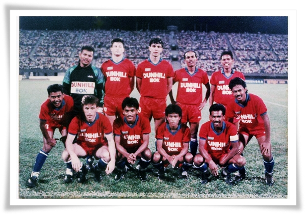 Skuad Johor FA, dengan trio import Yugoslavianya.