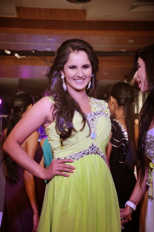 Sania Mirza Wedding Dress,Sania Mirza HD Wallpaper Sania Mirza Wedding Dress,Sania Mirza HD Wallpaper