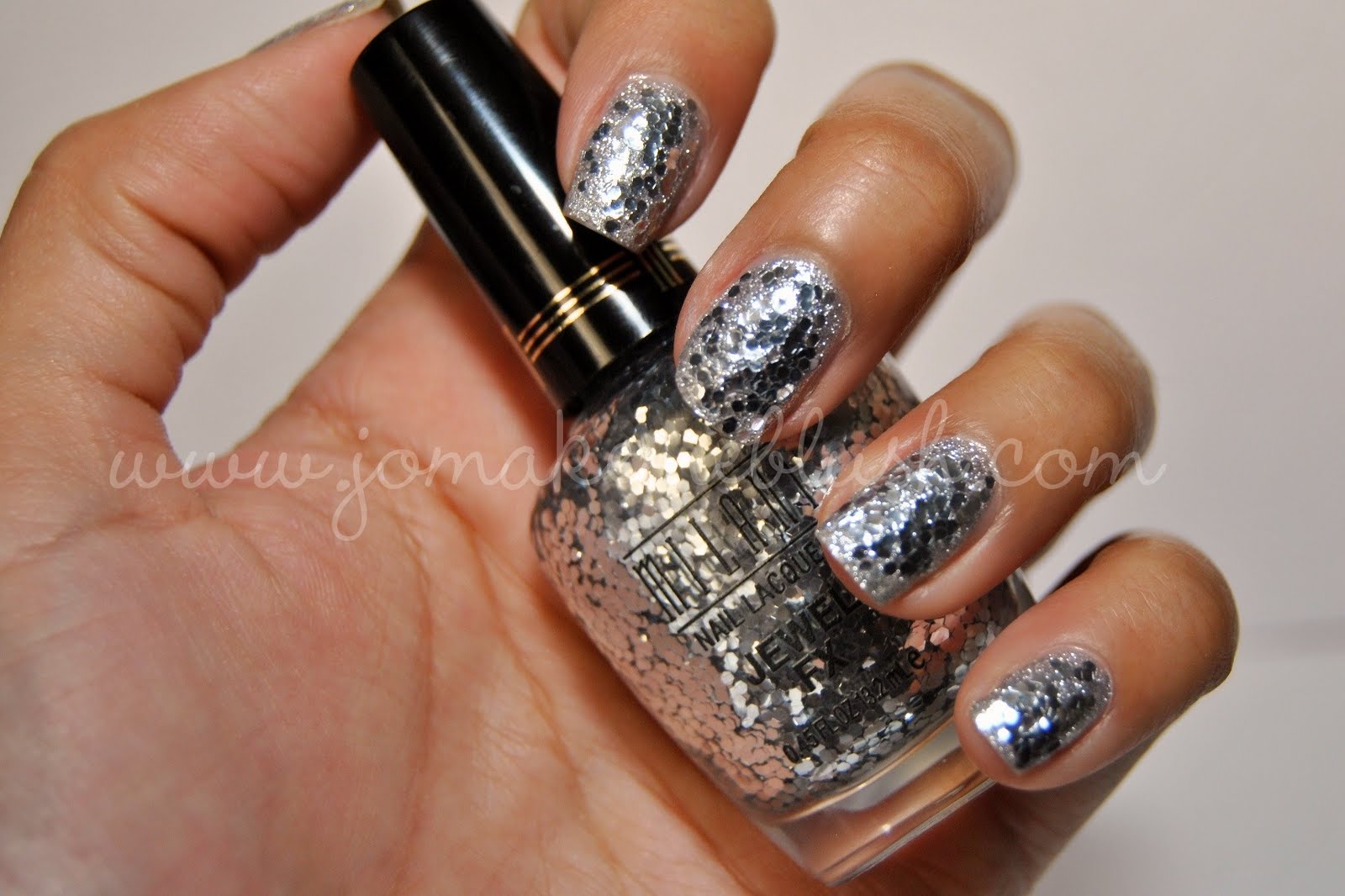 Chunky Glitter Nails
