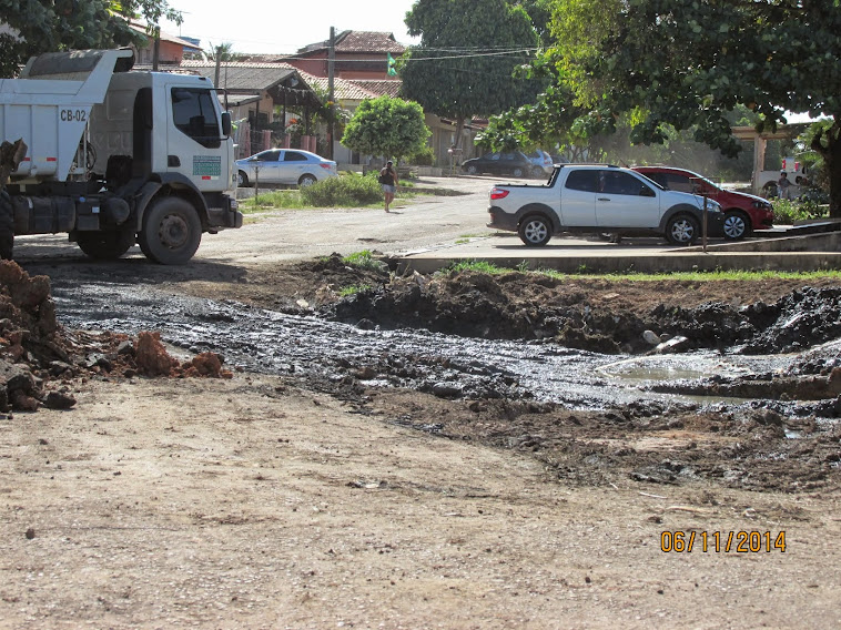 SERVIÇO SEM QUALIDADE NA AVENIDA MÃE LUZIA NO BAIRRO DO LAGUINHO