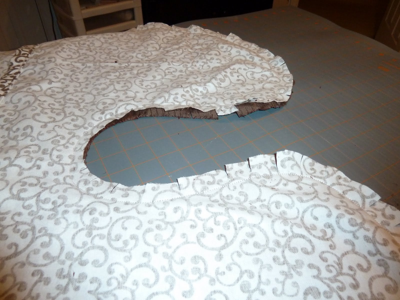 Sew Leelaa! How to make a Boppy Cover