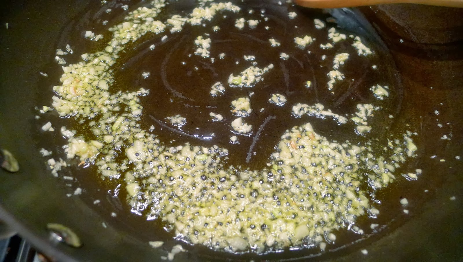 newFOOD tuesdayz White Wine Parmesan Cream Sauce