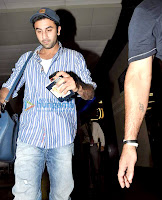 Ranbir Kapoor snapped arriving at the airport