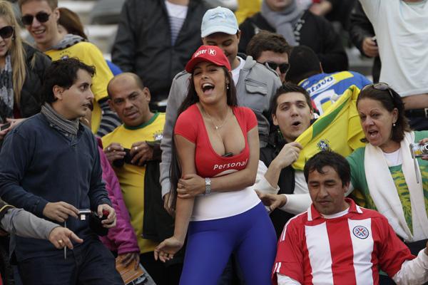 Paraguay Soccer Fans