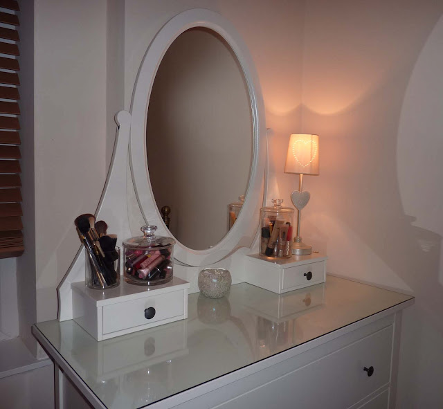 BEAUTY & LE CHIC Make Up Storage Part 1