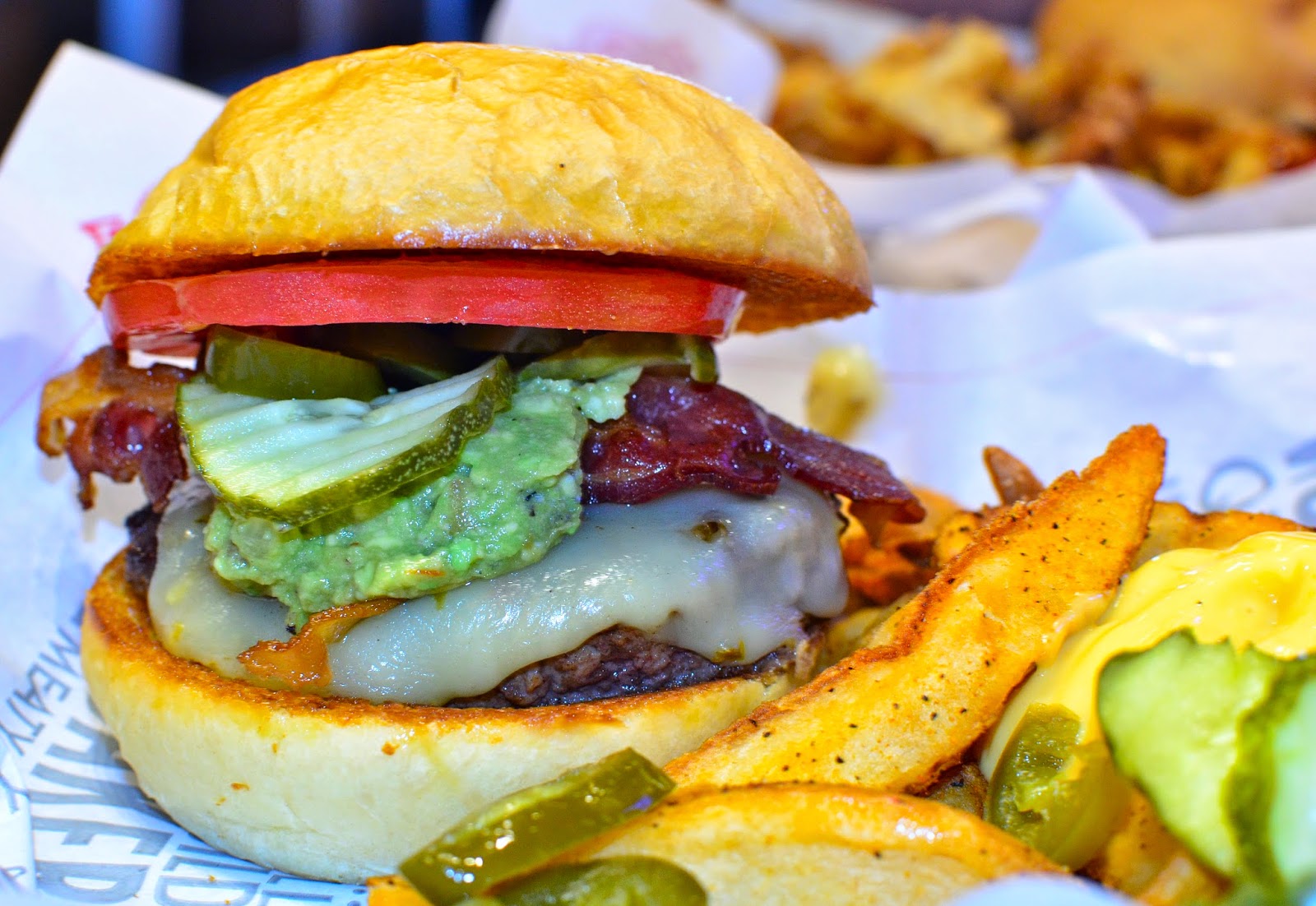 Burgers and Brews Food Reviews Fuddruckers Middletown, NY