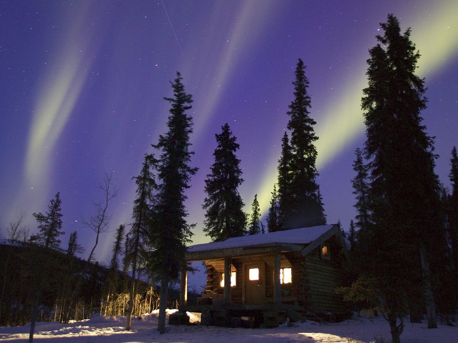 http://2.bp.blogspot.com/-zKlRK1oMR9s/Tz5O9iZQ_jI/AAAAAAAADG0/36YjiCIi6h8/s1600/cabin-glowalaska---1600x1200---.jpg