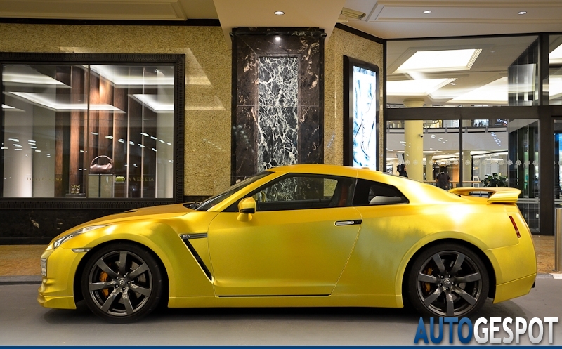 Gold Plated Nissan Gt R In Dubai Carsfresh