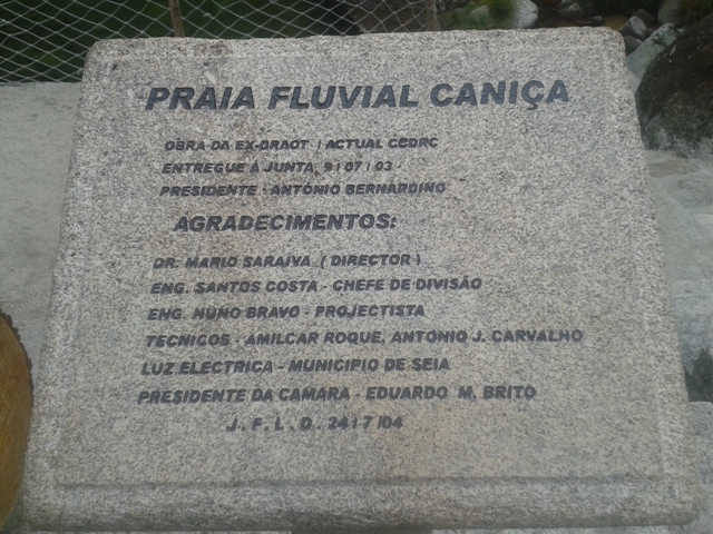 Placa Inauguração da Praia Fluvial da Caniça