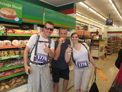 great urban race challange, eat, get picture with