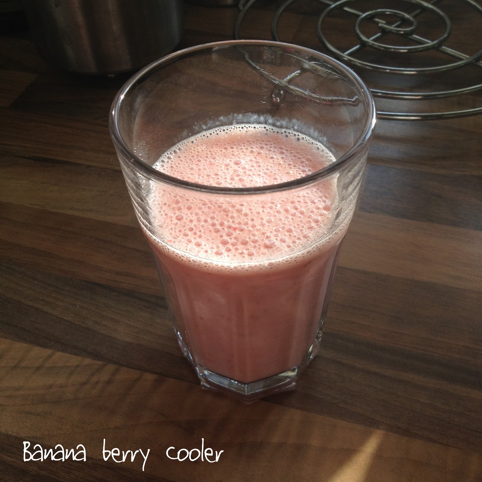 Baking Beautiful 5 Healthy Smoothies Under 200 Calories!