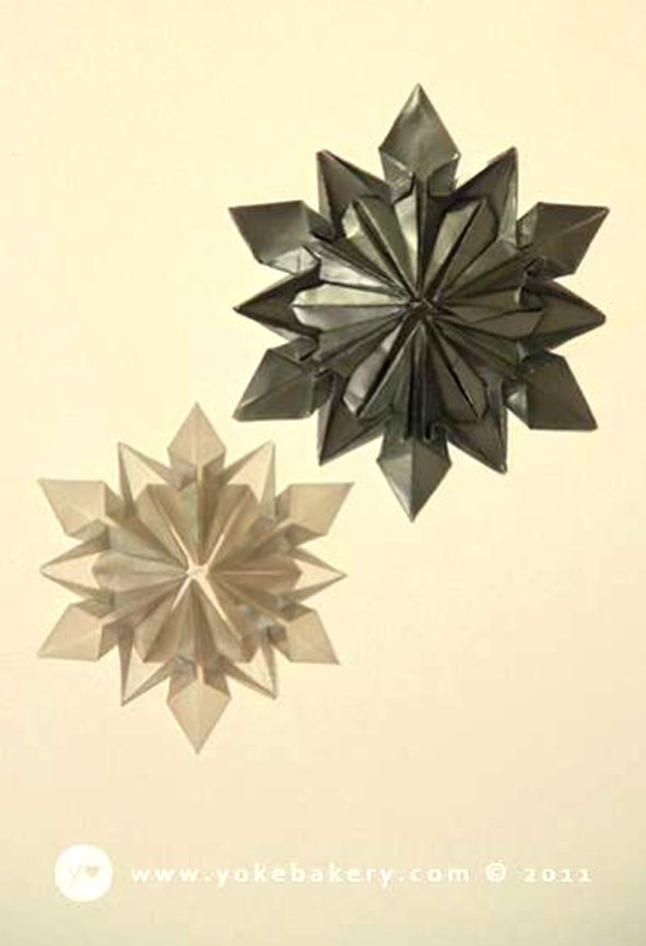 Set of 4 christmas origami stars made from coordinating spoonful of colour: add a little colour to your everyday: 5 Paper