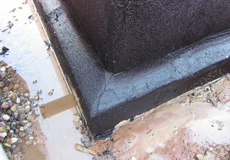 Unser Hausbau mit OKAL: Kellerabdichtung / Abflussrohre