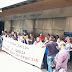 Colectivos sociales protestan contra los recortes y el envío masivo de cartas de Lanbide