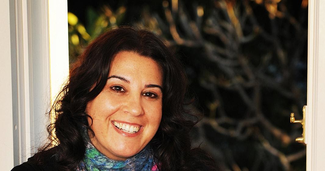 Kids' Book Review 12 Curly Questions with author Melina Marchetta