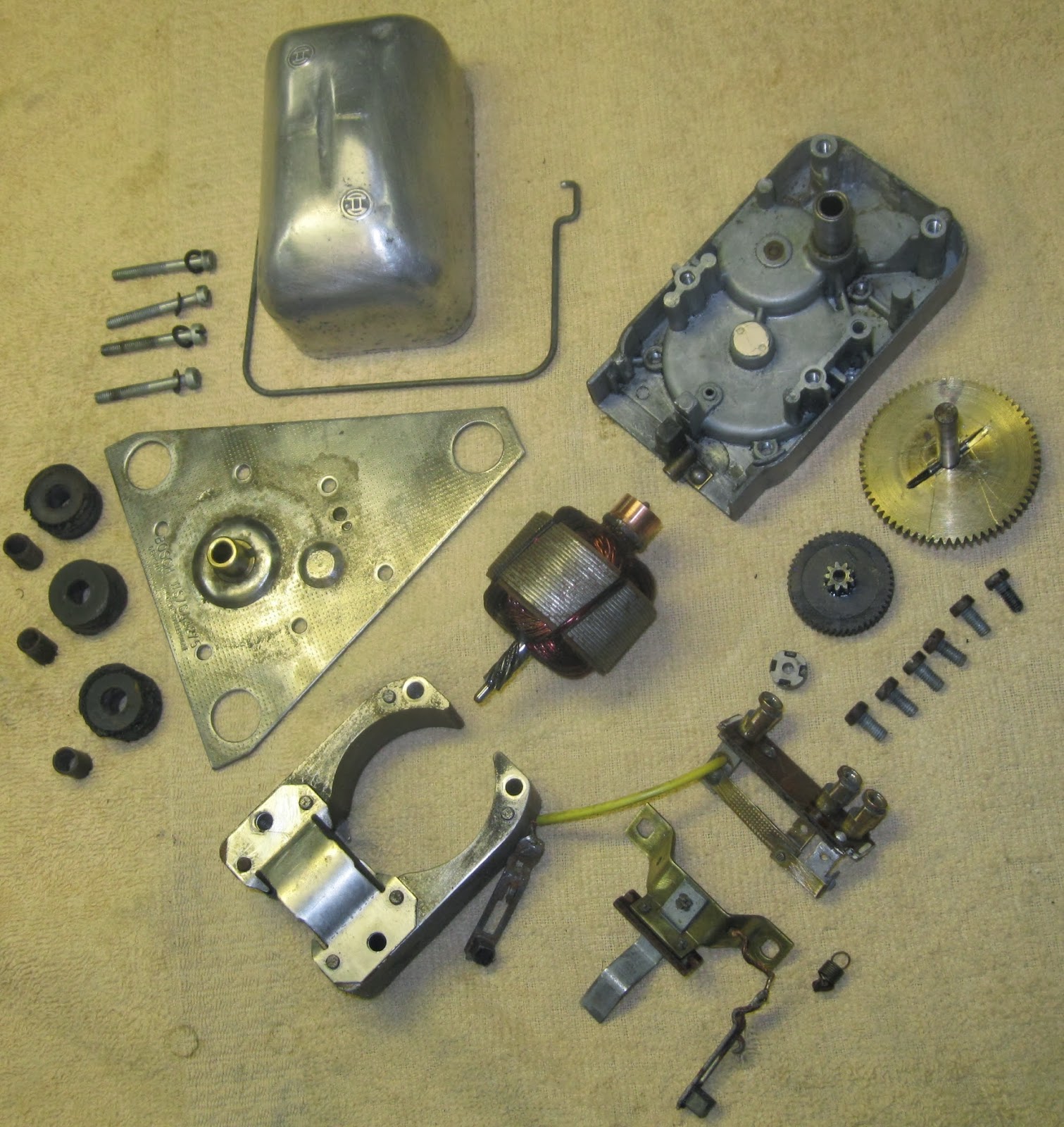 SAAB JOURNAL WINDSHIELD WIPER MOTOR RECONDITIONINGSAAB/BOSCH