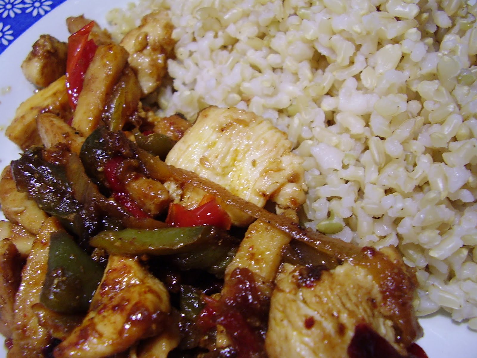 Choconata Relleno de Fajitas con Arroz Integral