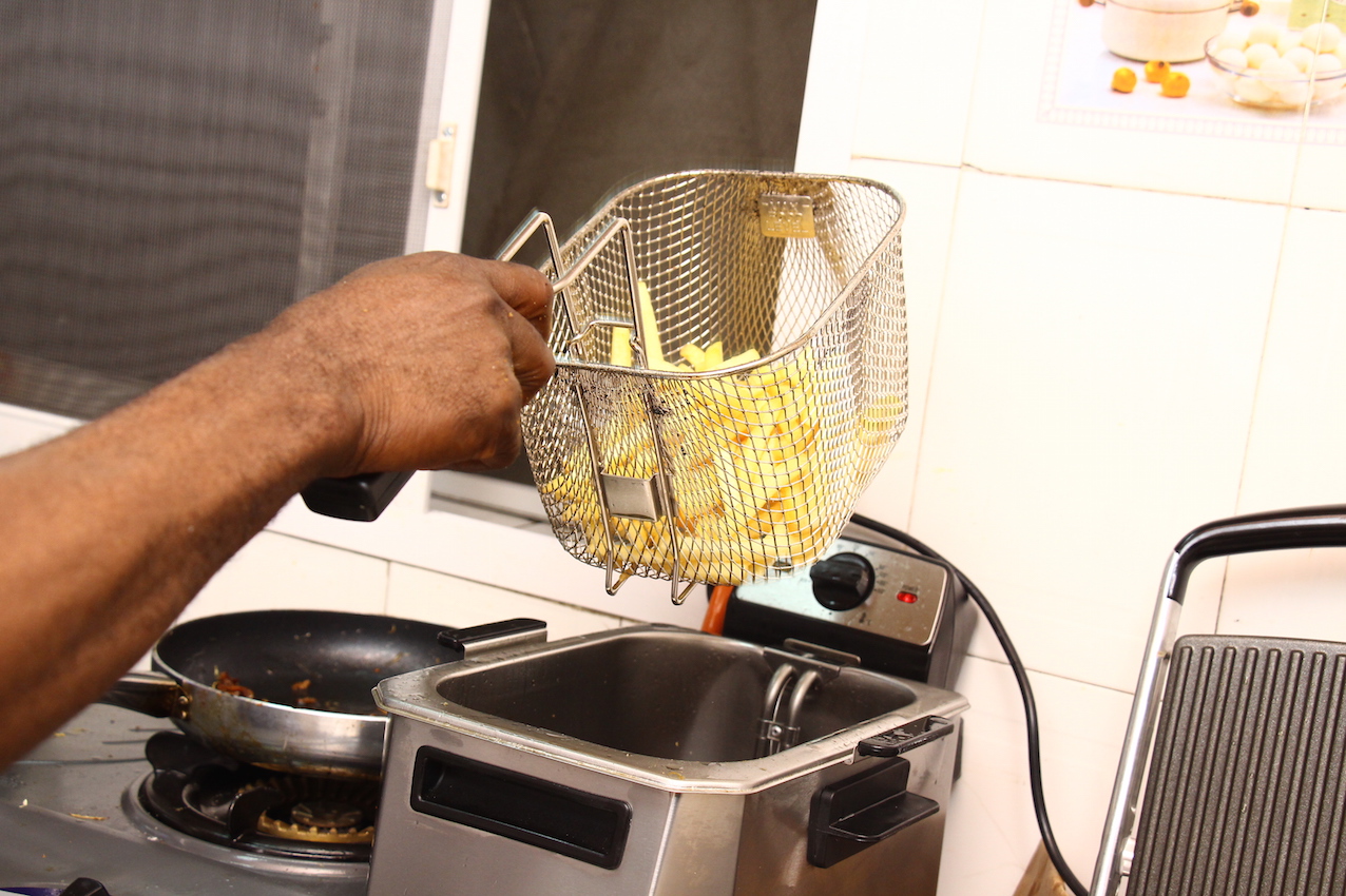 NIGERIA'S FOREMOST POLITICAL ANALYST , JIDE OGUNSANWO TURNS GRILLER