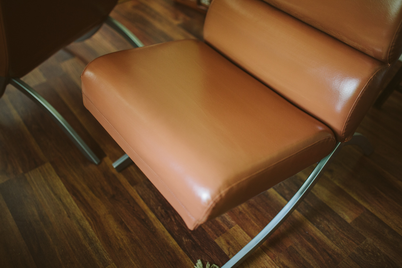 Sincerely, Kinsey Vinyl Chair Makeover with Rub n' Restore