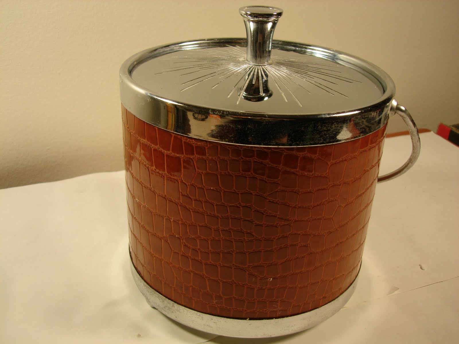 VINTAGE TREASURES AND MORE VINTAGE LEATHER WINE COOLER