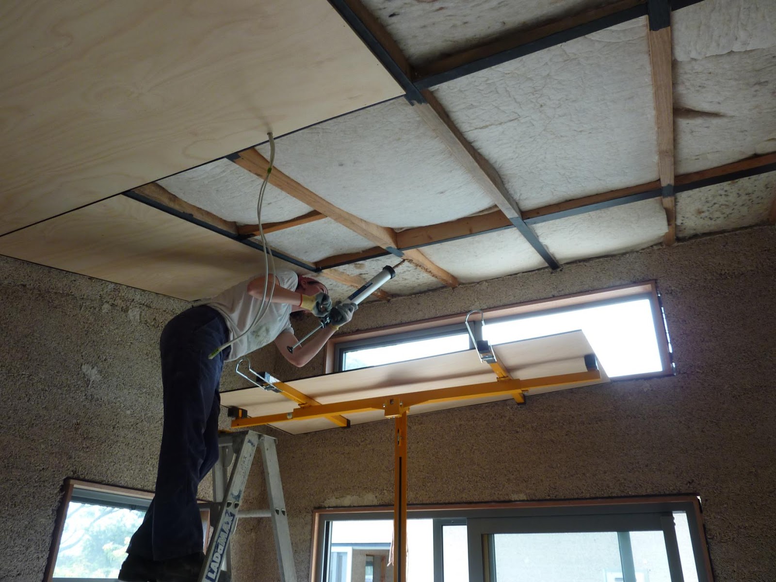 Culburra Hemp House Lock up and plywood ceiling installation