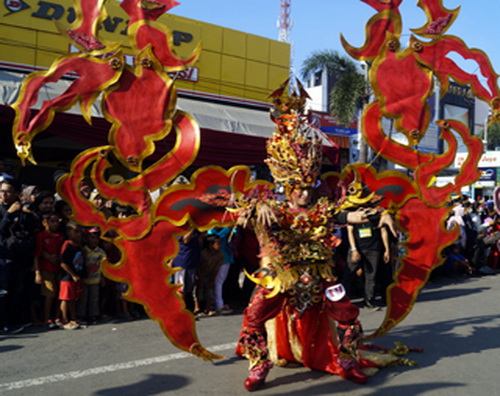 Princess of Caruban, Prince Langlang Buana, Semilir Kumbang, Paksi Nagaliman, Nagaseba, Megamendung of Lion Fish