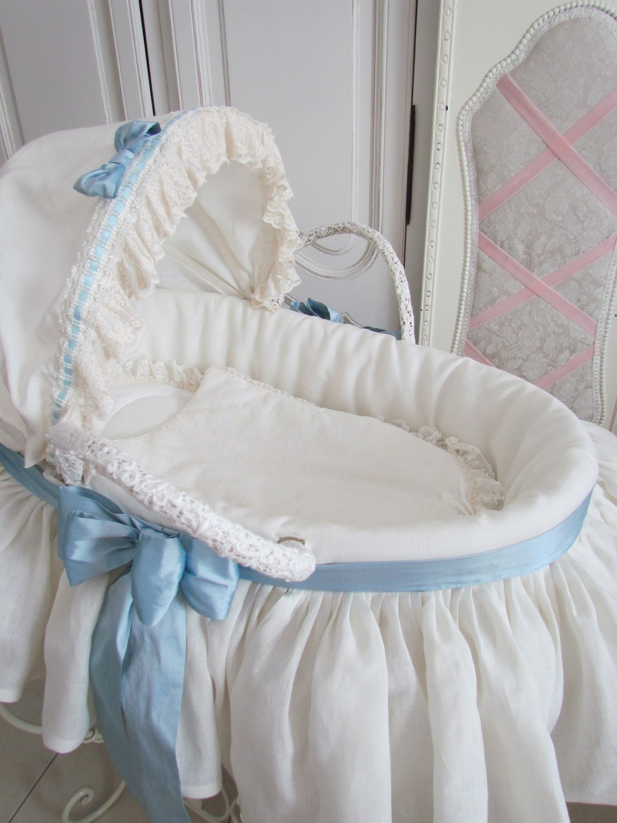 Angela Lace Two Linen Moses Baskets