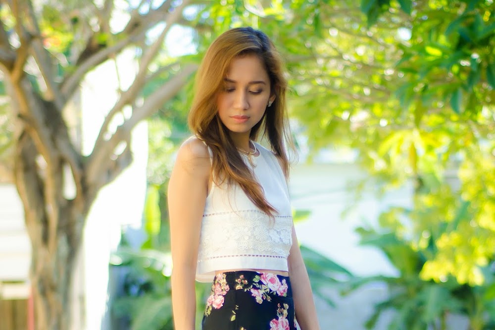 OUTFIT: Floral Palazzo Pants