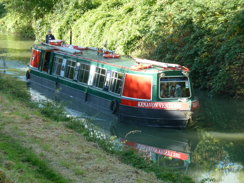 Devizes Days in Words and Pictures 2015 A Boattrip on the
