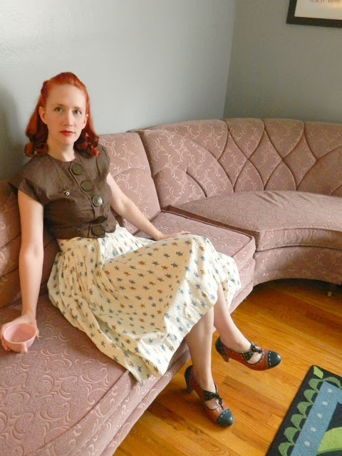 1940s 1950s cropped top novelty print circle skirt mid-century Kroehler sectional Just Peachy, Darling