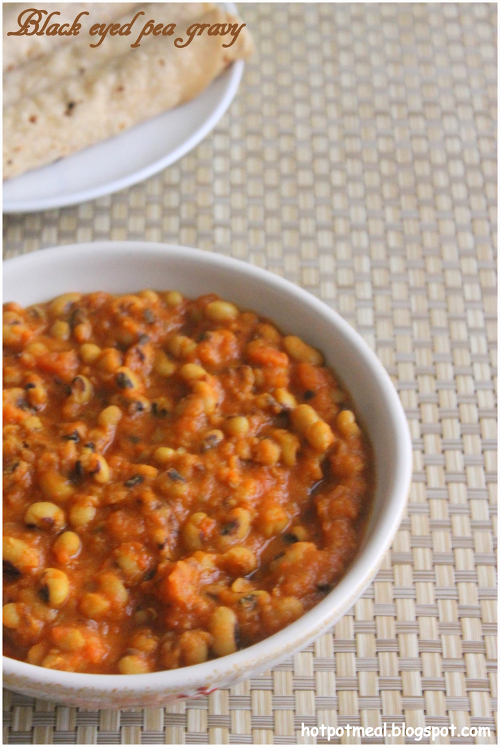 Hot pot cooking Black eyed pea gravy