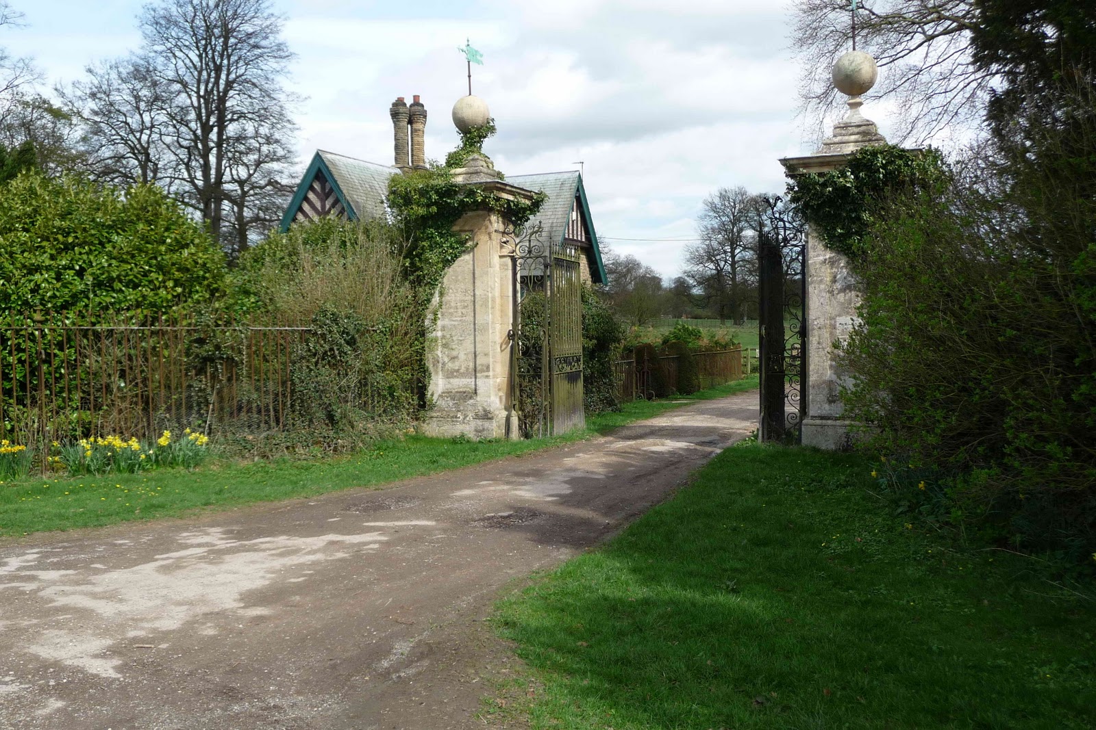 Treks and Tours 6th April 2011 Londesborough Park & Goodmanham