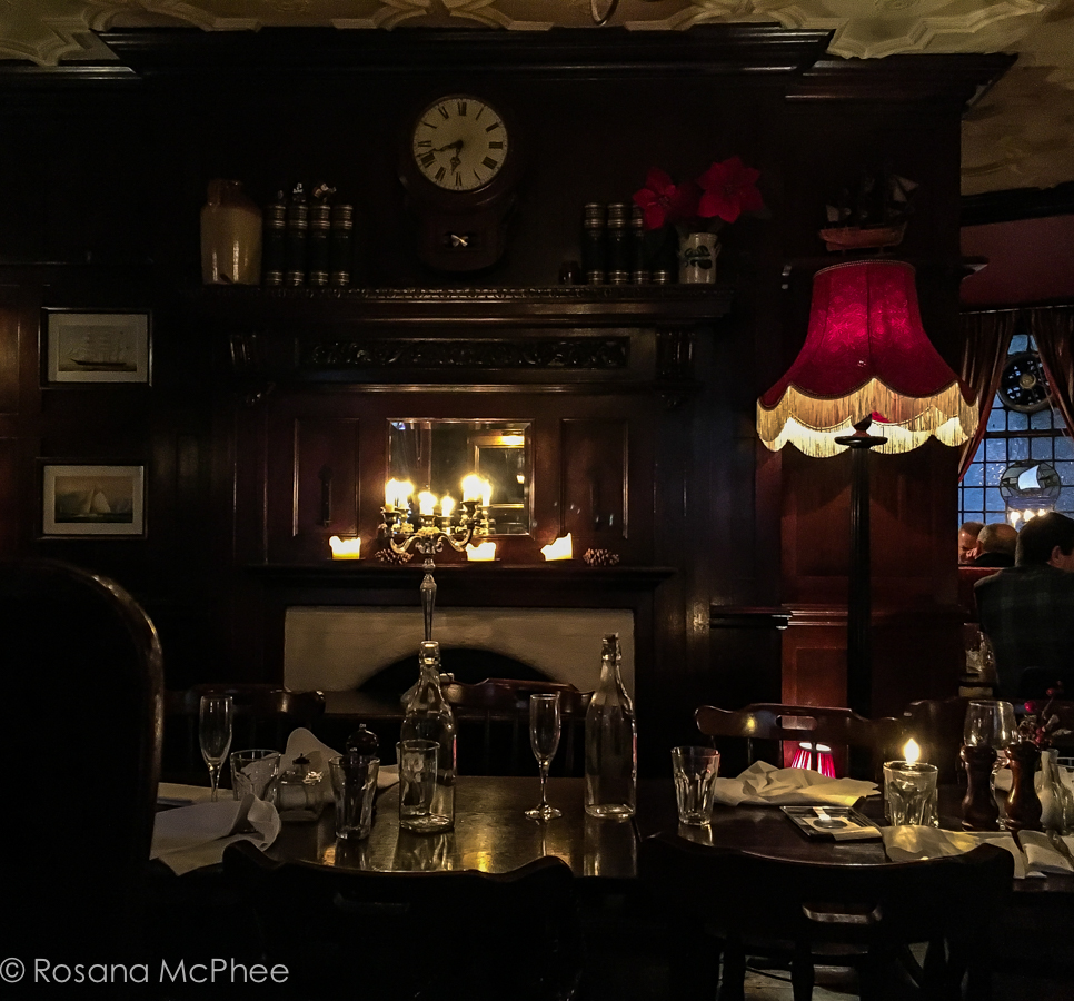 Sunday Lunch In London At The Ship Tavern Oak Room Hot