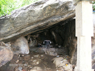 kodikulam_cave_2007.jpg