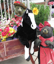 Honey & Baby's New Friend Morning Glory