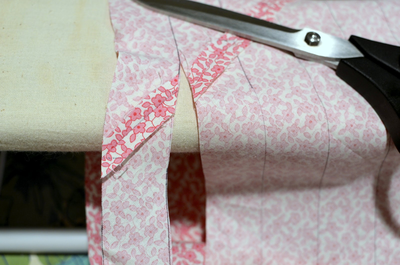 Jane of all Trades Bias Tape Made Easy tutorial (with a sneaky trick)