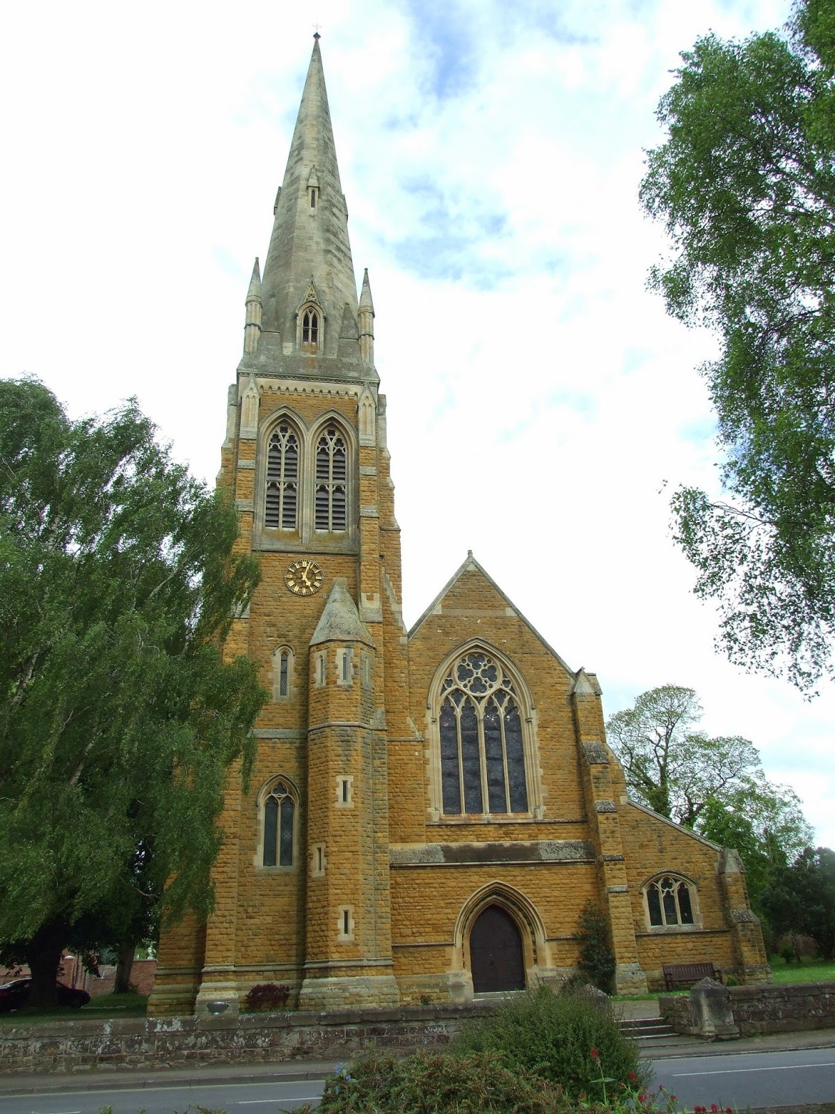 Victorian Churches 232 Sir A. Blomfield St Peter & St Paul, Upton