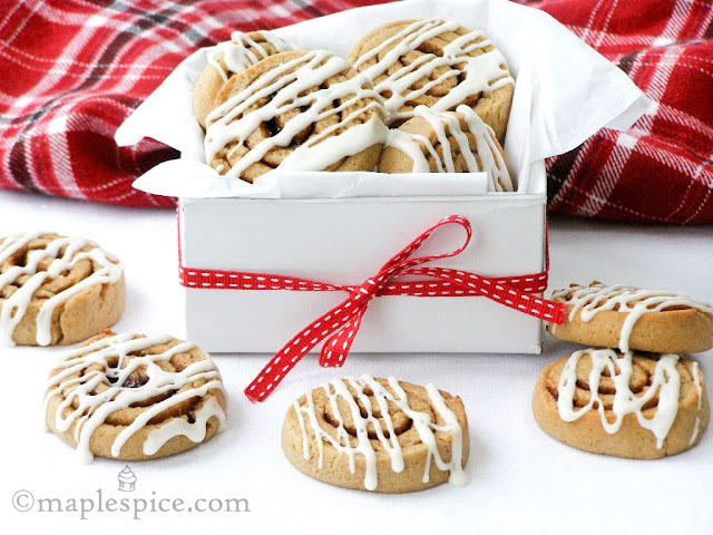 Vegan Cinnamon Roll Cookies