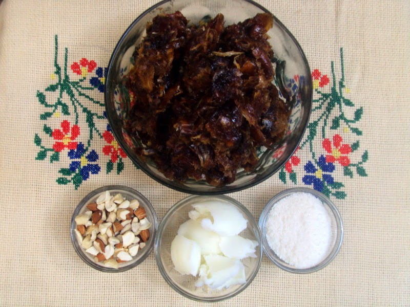 Recipe of Khajur Ladoos How to Make Dates Balls VegRecipeWorld