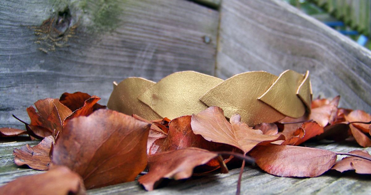 The Cwafty Blog: Tutorial Tuesday: Gold Leaf Headband