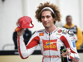 Marco Simoncelli Dead: Italian Motorcycle Rider Dies In Malaysian Marco Simoncelli Dead: Italian Motorcycle Rider Dies In Malaysian